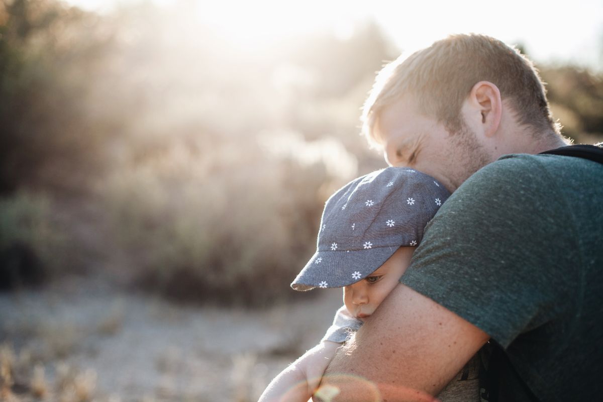 Mois sans tabac 2026 : futur ou jeune papa, les aides pour arrêter et protéger bébé